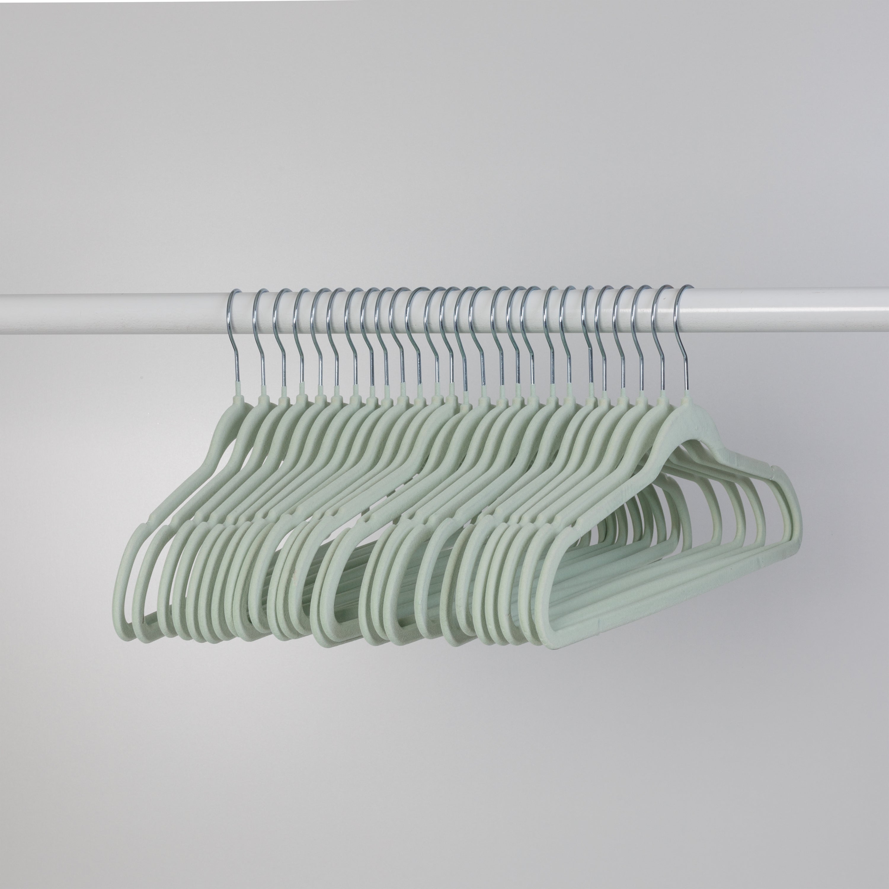 25 PCS Metal Clothes Hanger Green Suit Coat Garment Anti Slip （DN-6610B-GRN）
