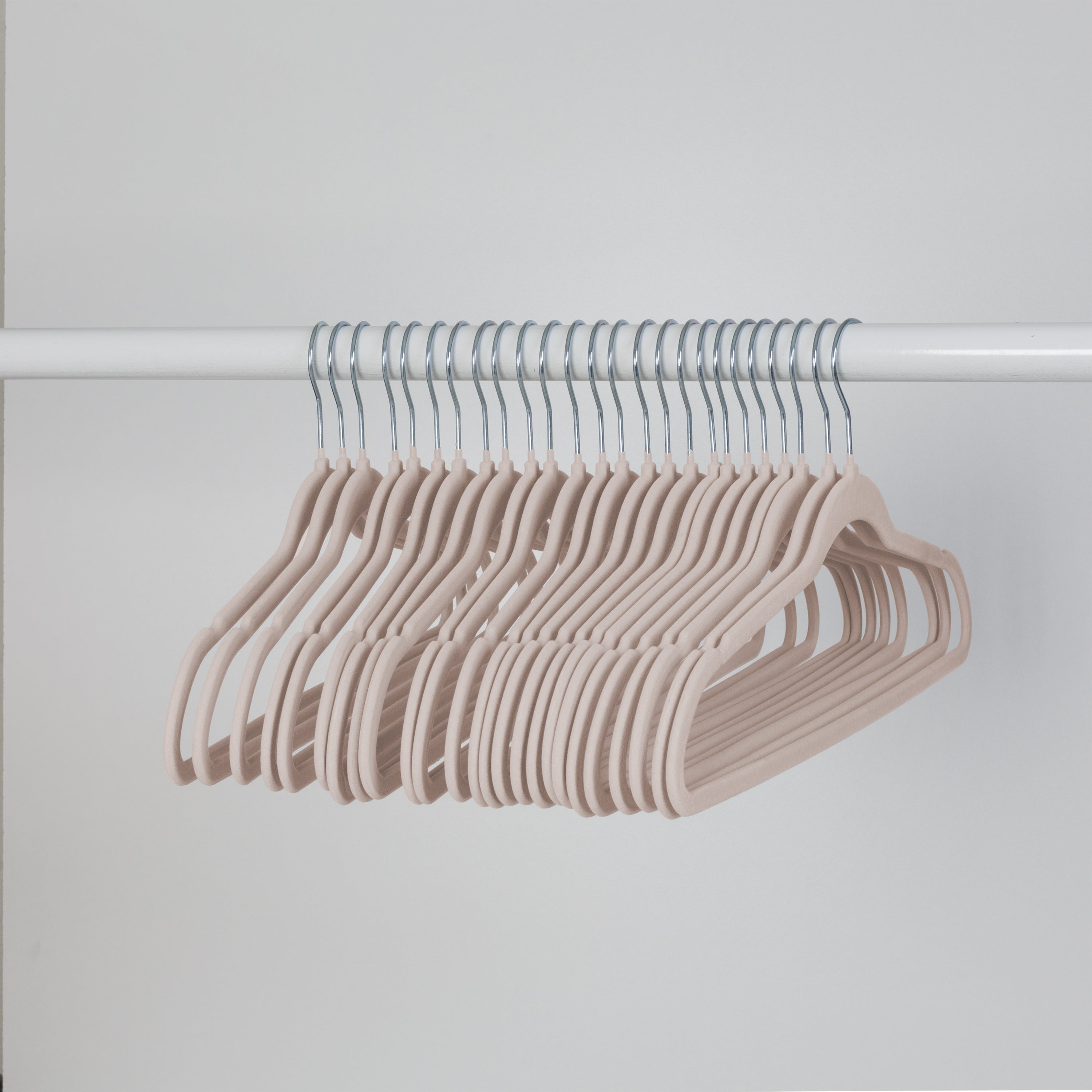 SONGMICS Velvet Pants Hangers with Clips, Gray / 30