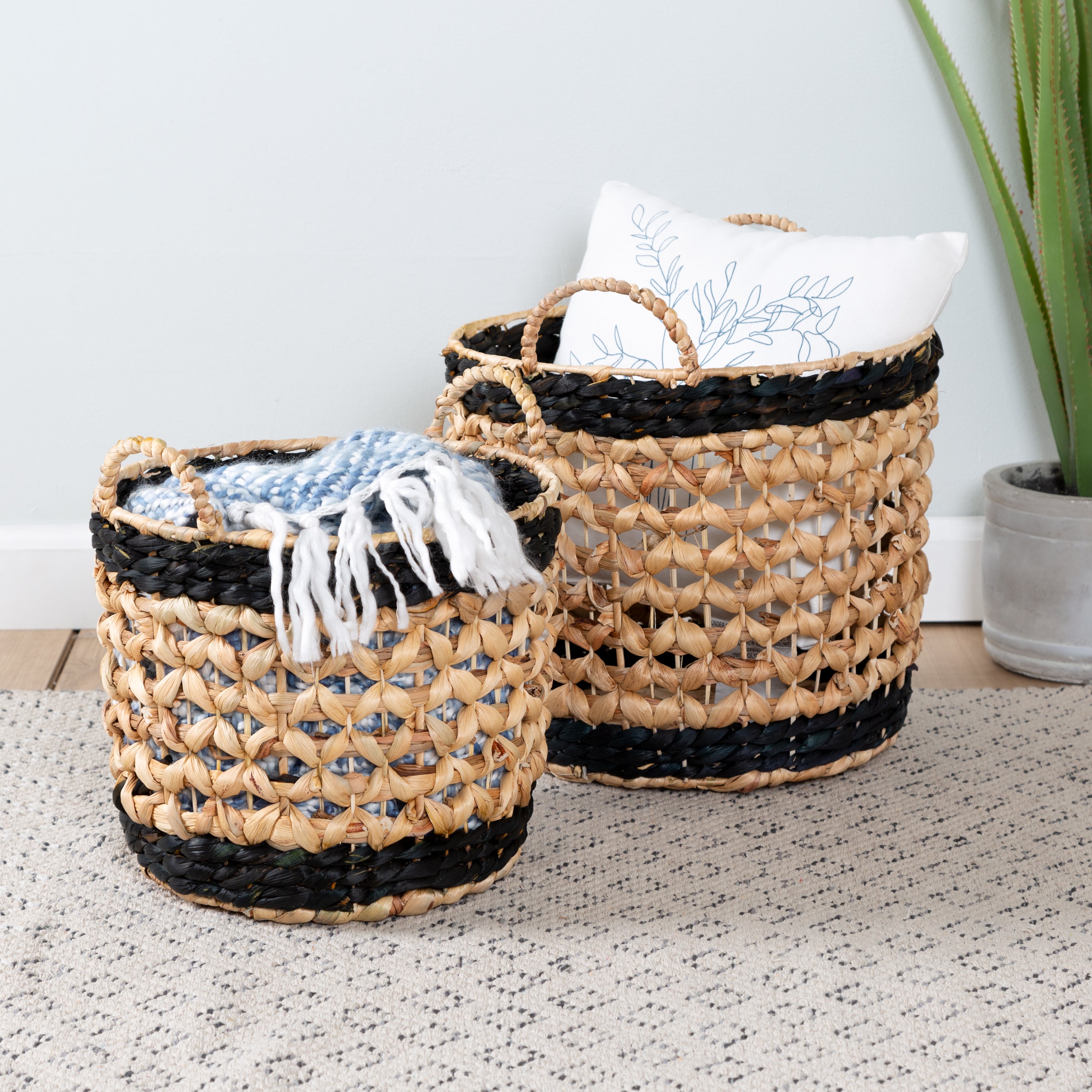 5 Piece Set Wicker Basket, Woven Storage Baskets (Brown)