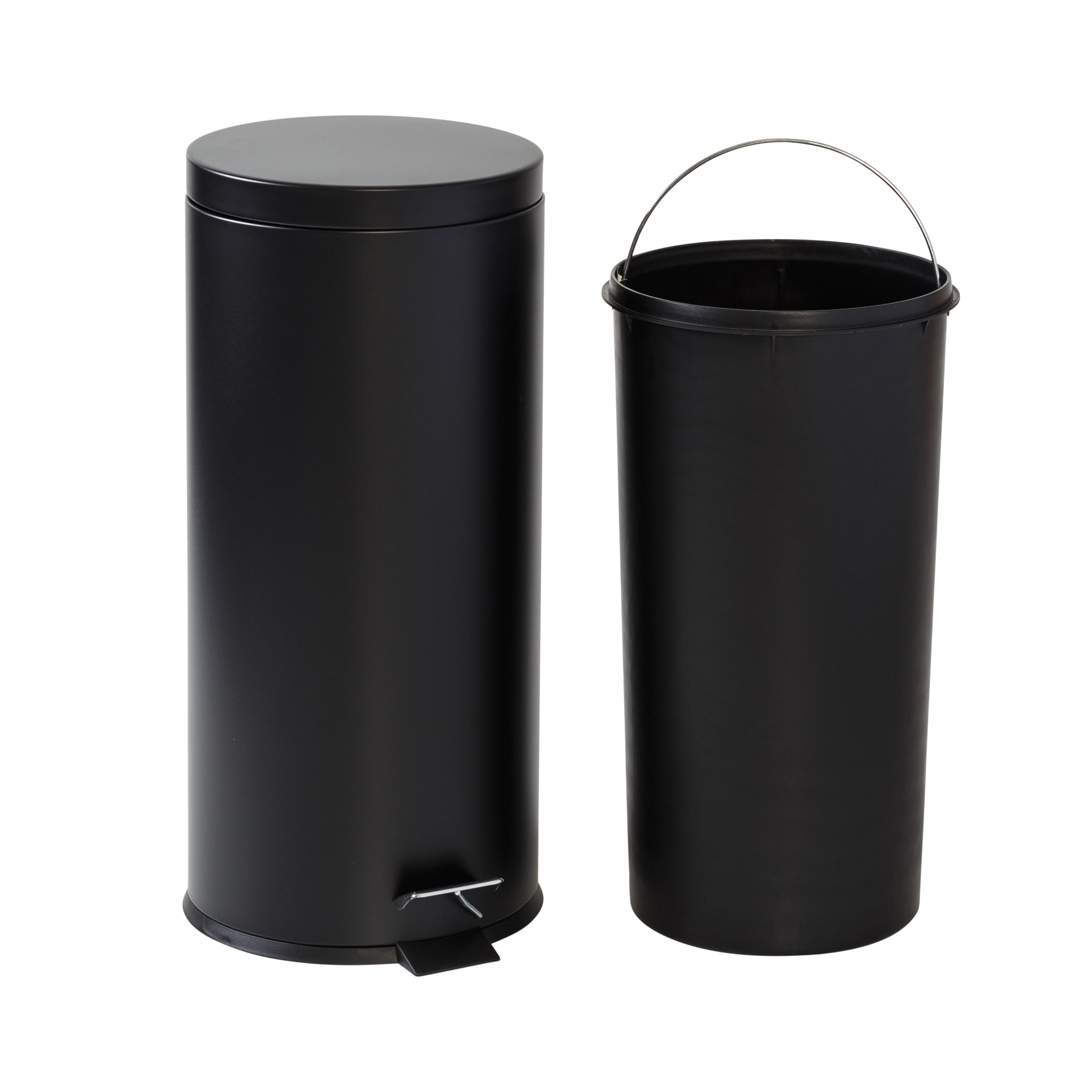 30 gal Black Plastic Round Smart Container™ With Lid - 21Dia x 30H