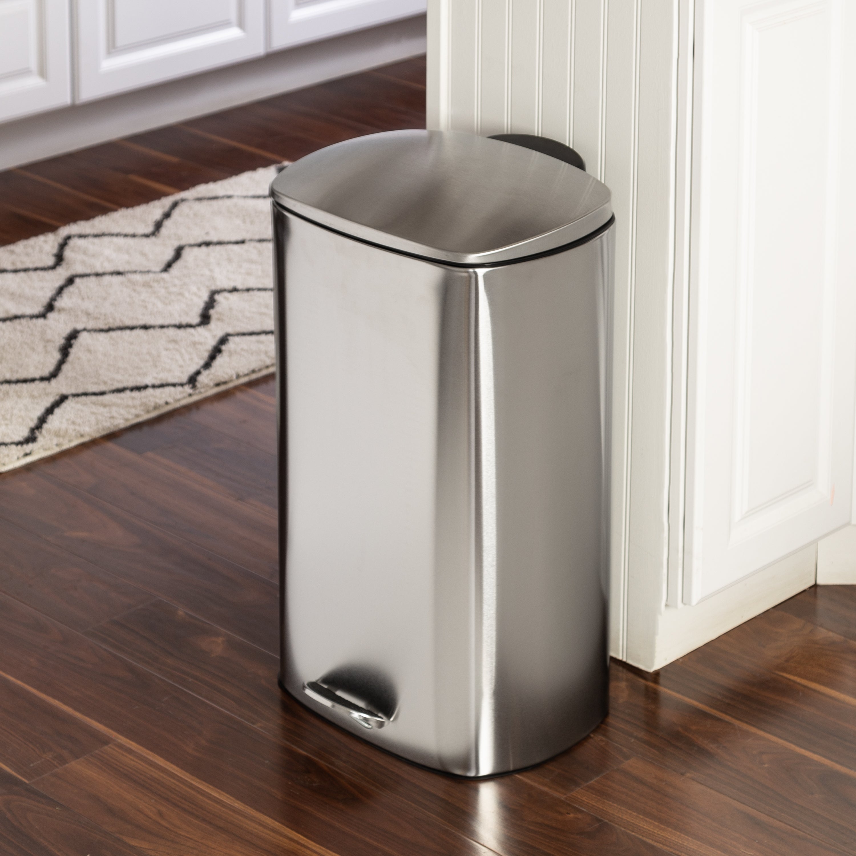 10 Gallon 40L Trash Can with Lid 2 Removable Liner Bucket Area for Office  Kitchen Stainless Steel Metal Trash Can, Step Trash Can Wastebasket, Room